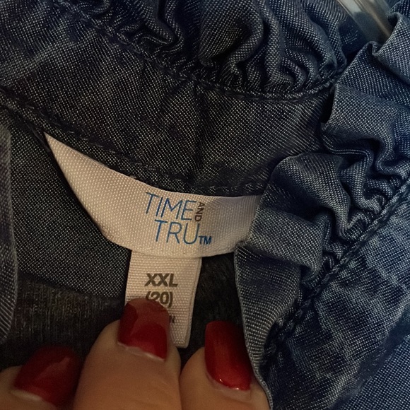 Time & Tru Denim Shirt - Picture 6 of 6